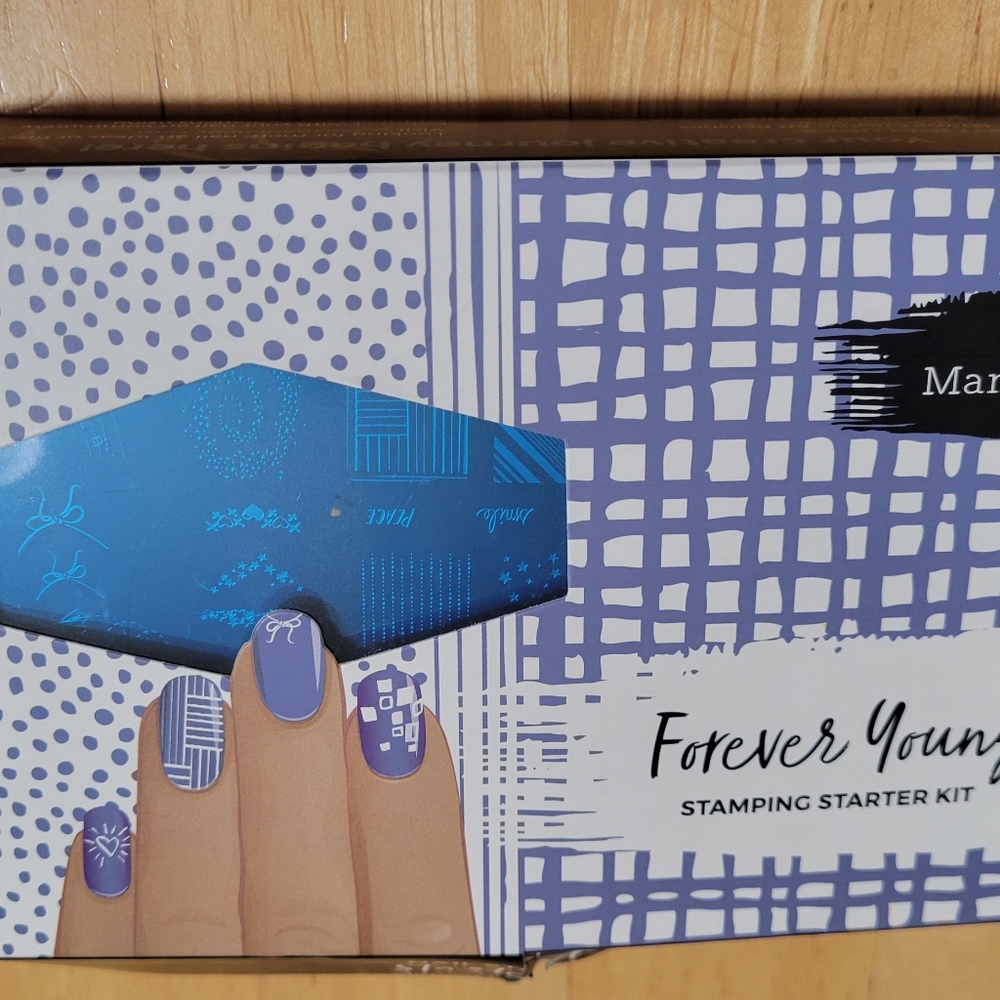 Maniology Stamping Starter Kit